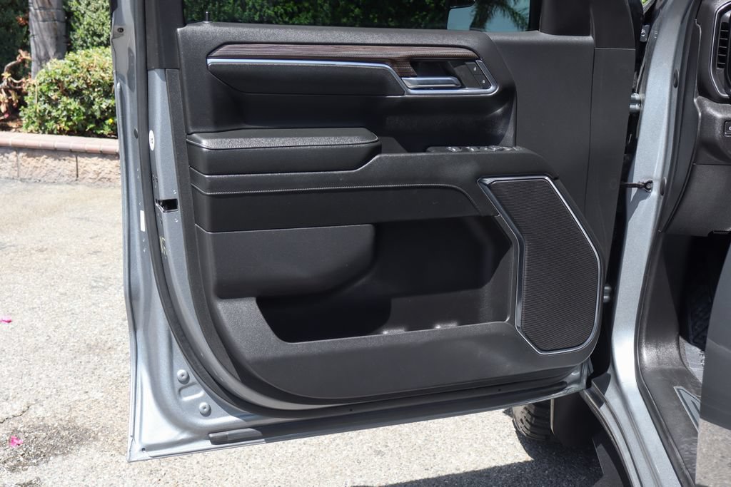Used 2024 Chevrolet Silverado 1500 LT RWD image 18