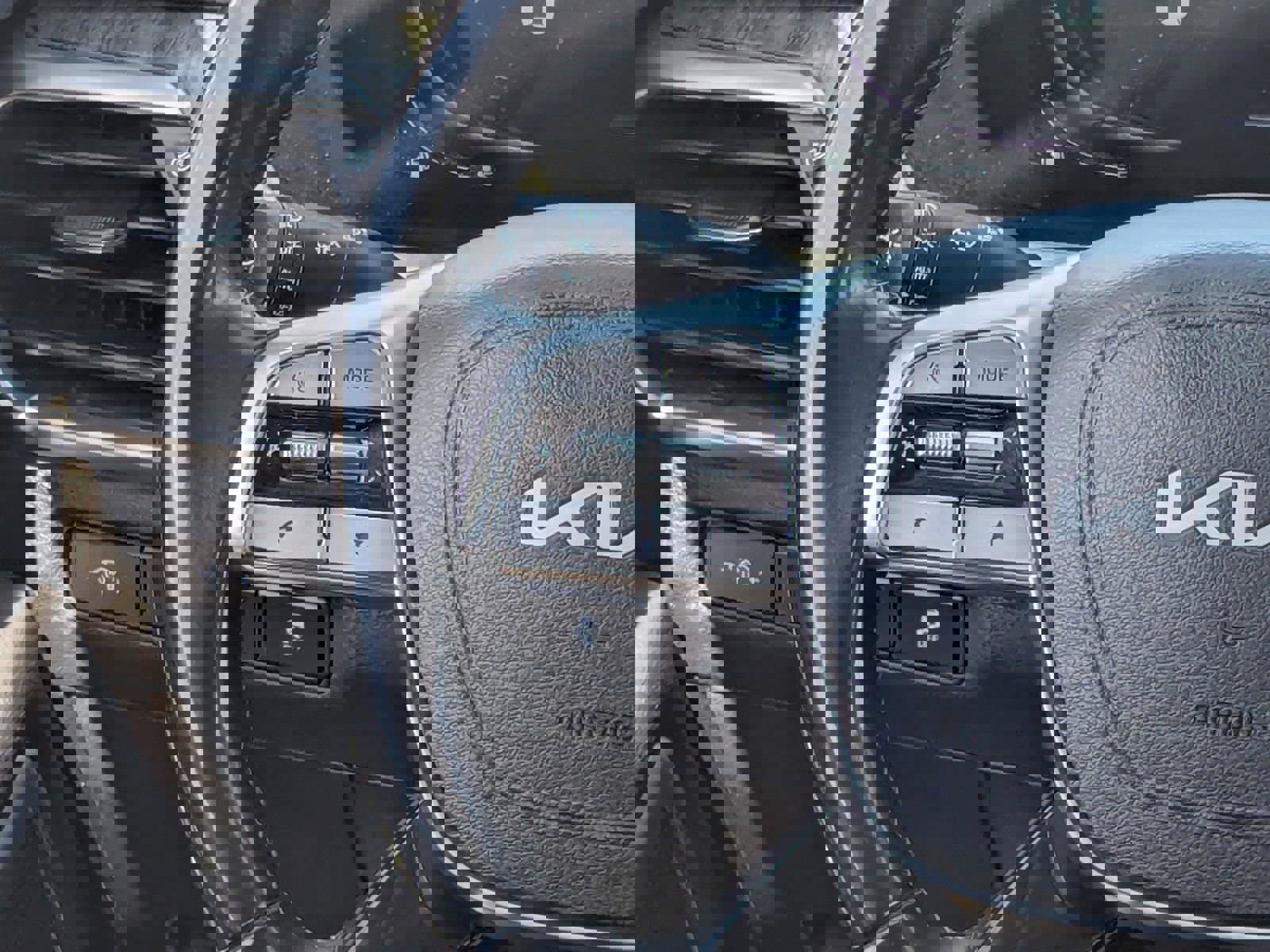 Used 2023 Kia Telluride EX image 20