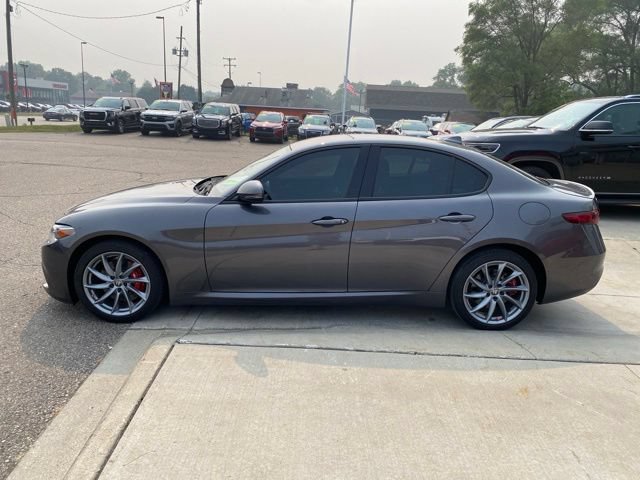 Used 2023 Alfa Romeo Giulia Sprint AWD/4WD image 7