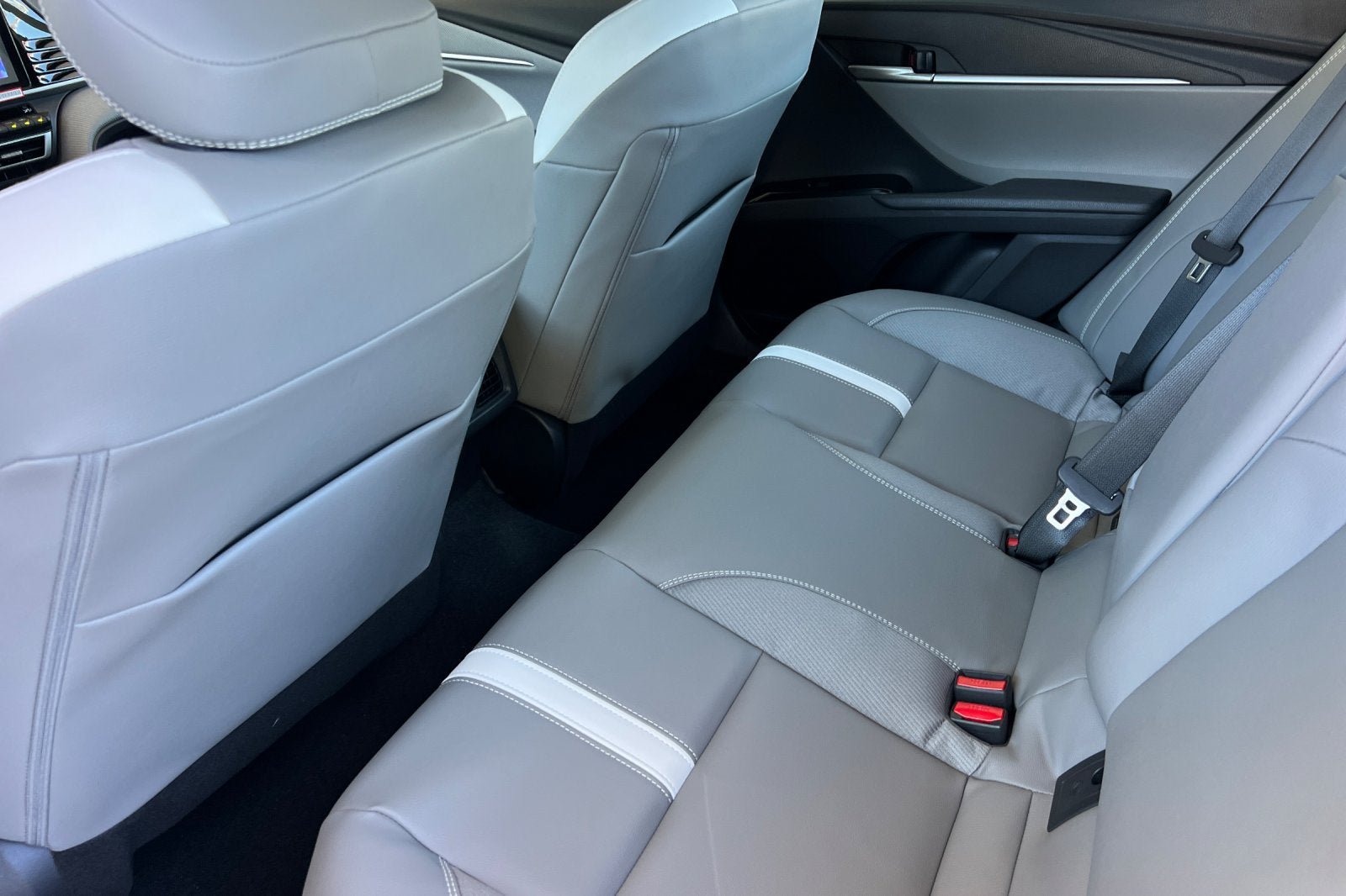 New 2026 Toyota Camry SE w/ Convenience Package FWD image 10