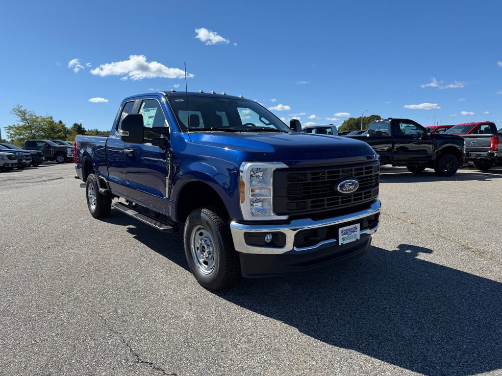 New 2026 Ford F250 XL w/ FX4 Off-Road Package