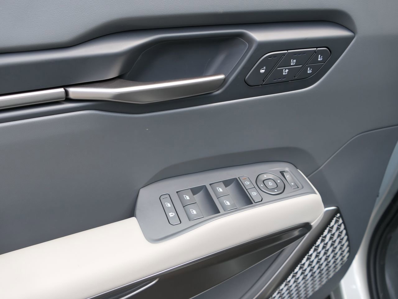 New 2026 Kia EV9 Wind image 13