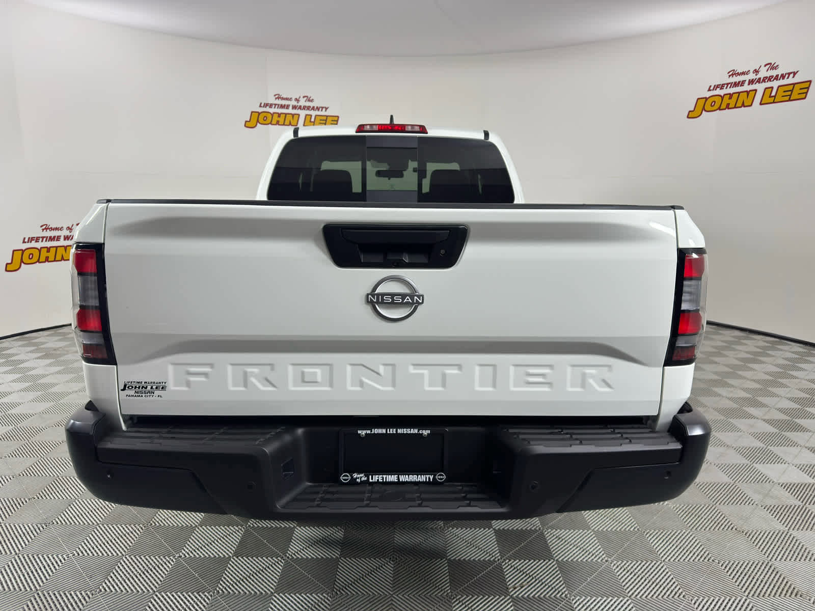 New 2026 Nissan Frontier S image 4