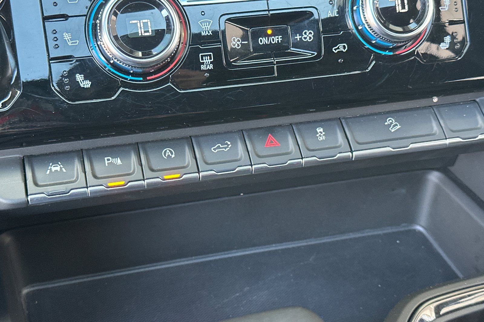 Used 2025 GMC Sierra 1500 AT4 w/ AT4 Premium Package AWD/4WD image 30