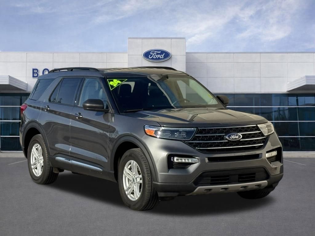 Used 2024 Ford Explorer XLT w/ Equipment Group 202A image 2