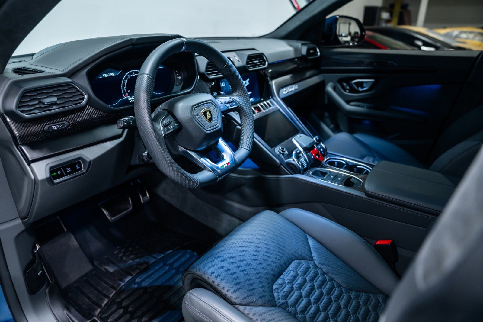 Used 2024 Lamborghini Urus S image 10