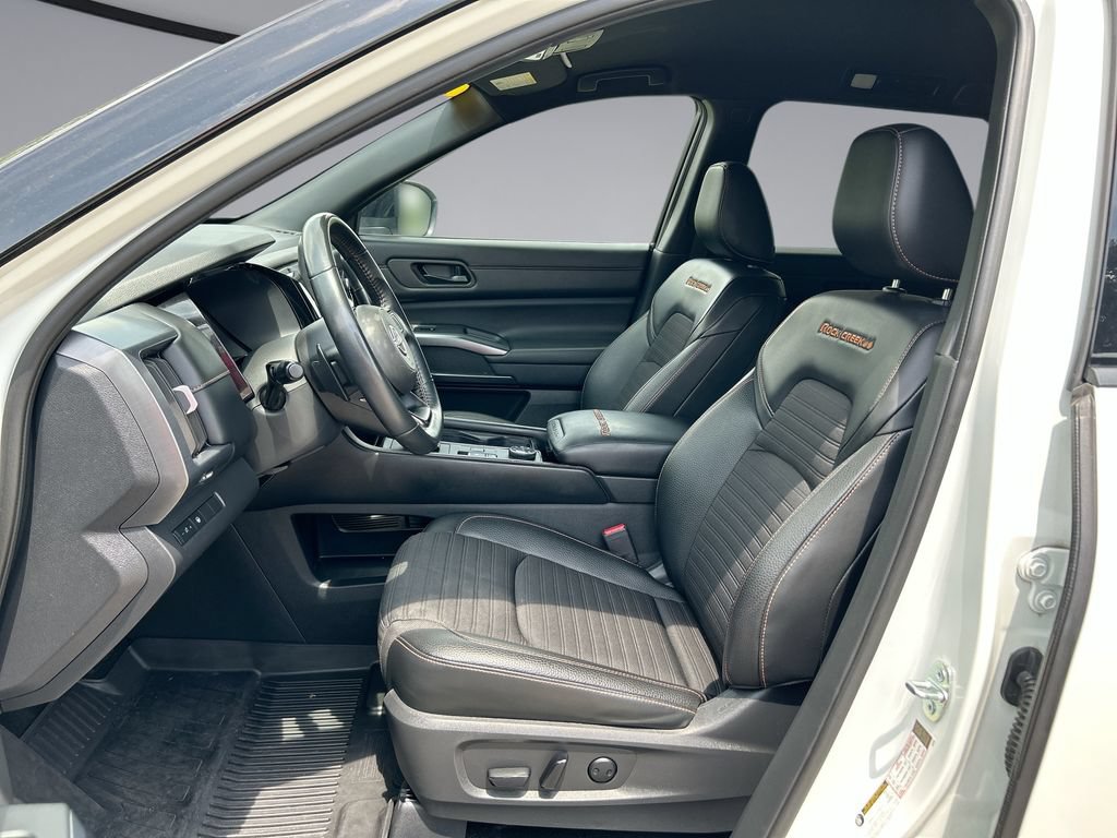 Used 2023 Nissan Pathfinder Rock Creek AWD/4WD image 11