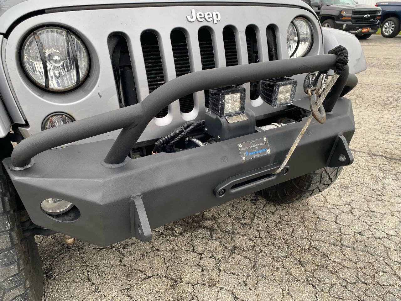 Used 2015 Jeep Wrangler Unlimited Sahara w/ Connectivity Group image 21
