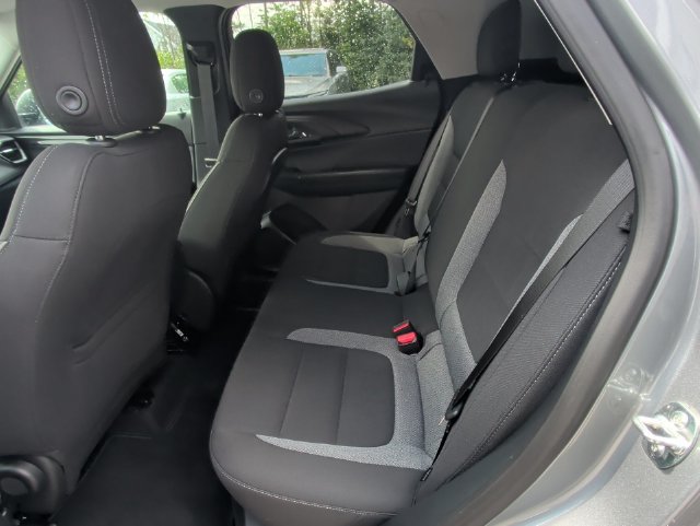 Used 2026 Chevrolet TrailBlazer LS w/ LS Convenience Package FWD image 26