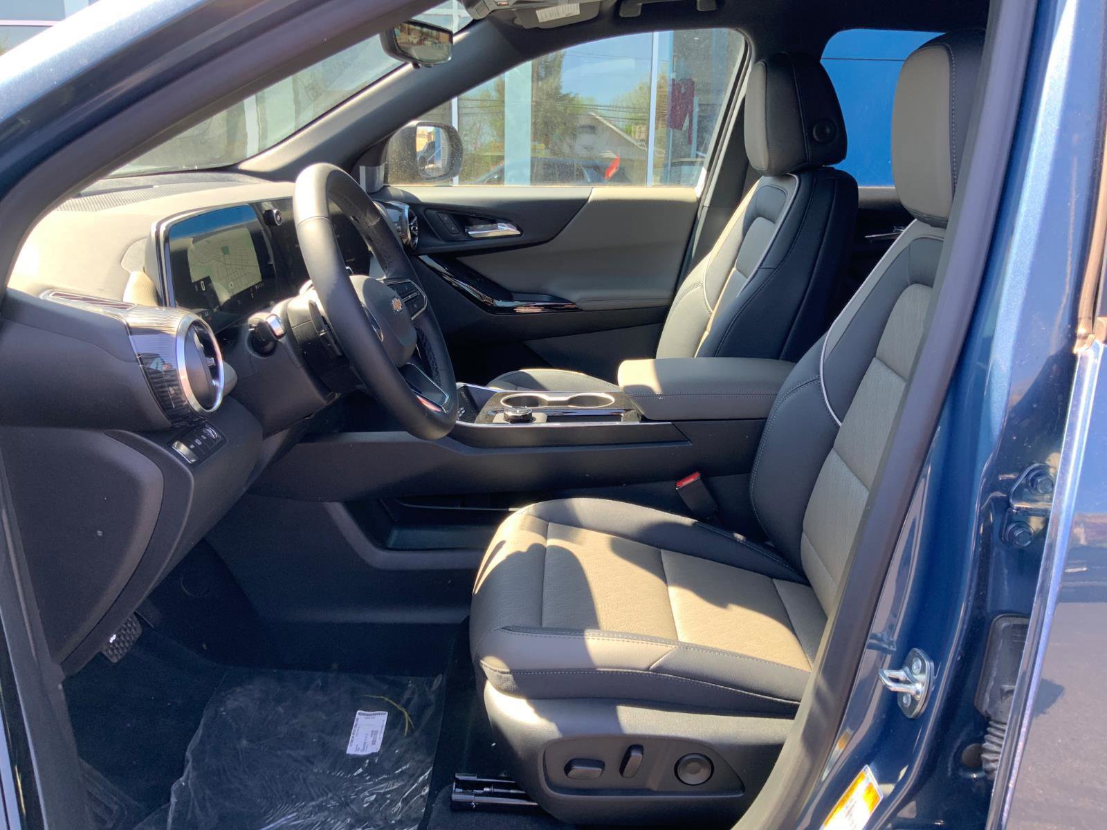 New 2026 Chevrolet Equinox LT image 10