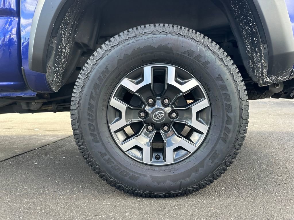 Certified 2023 Toyota Tacoma TRD Off-Road w/ Technology Package AWD/4WD image 27