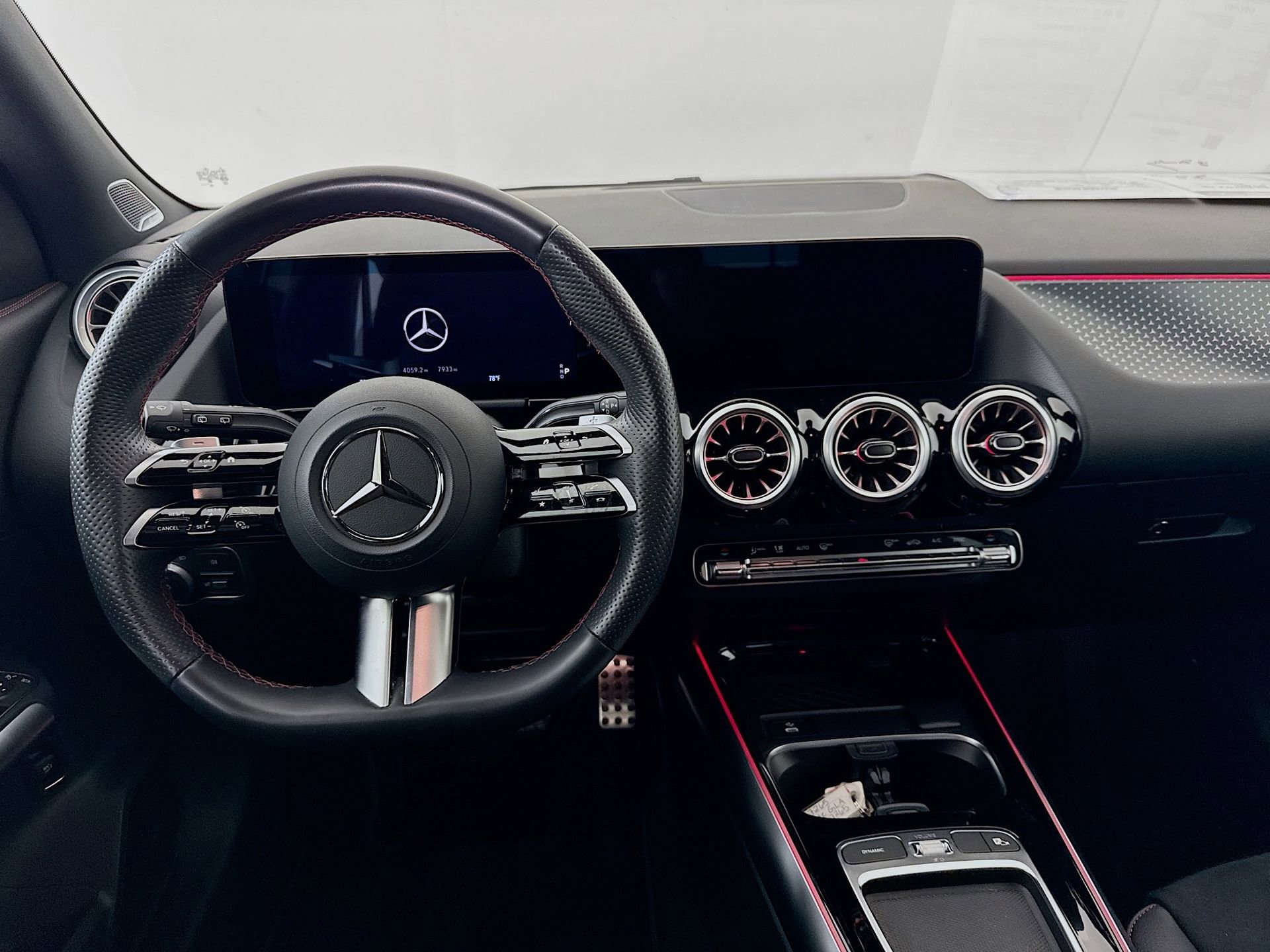 Used 2025 Mercedes-Benz GLA 250 image 21