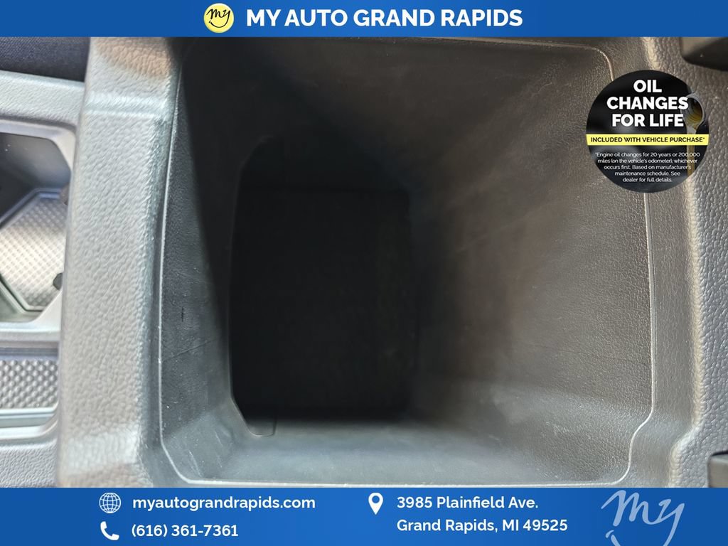Used 2023 Volkswagen Tiguan SE AWD/4WD image 28