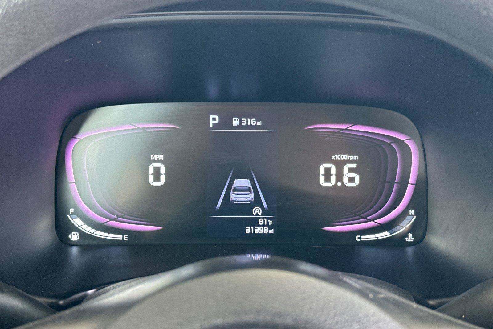 Used 2023 Kia Soul LX w/ LX Technology Package FWD image 23
