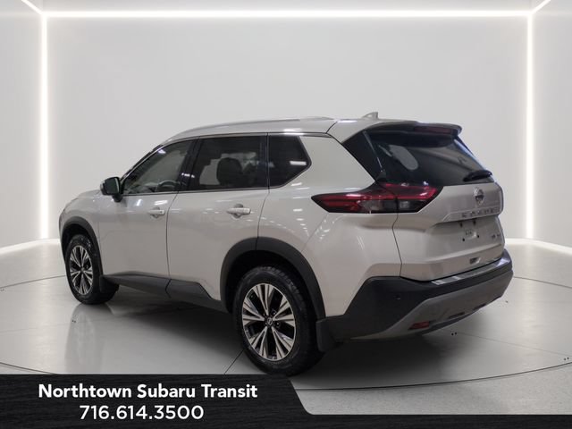 Used 2021 Nissan Rogue SV w/ Premium Package AWD/4WD image 3