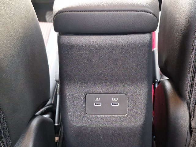 New 2026 Nissan Kicks SR w/ Cold Weather Package FWD image 30