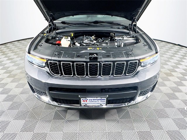 Used 2024 Jeep Grand Cherokee L Limited image 9
