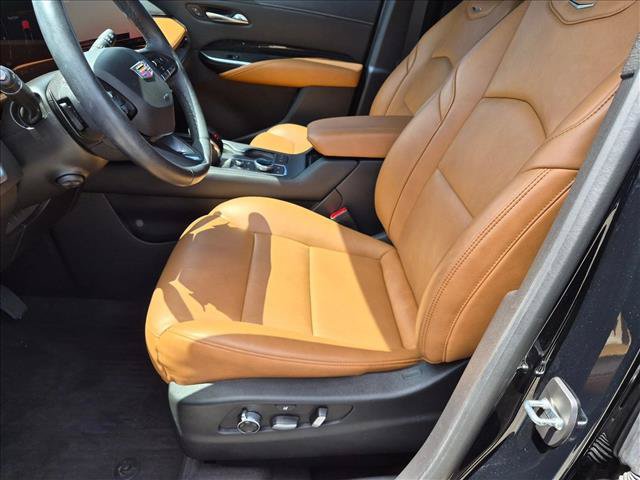 Used 2023 Cadillac XT4 Luxury w/ Driver Awareness Package FWD image 16