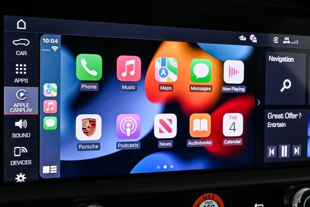 Used 2025 Porsche Macan image 15