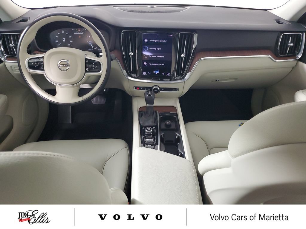 Used 2021 Volvo S60 T5 Momentum w/ Climate Package FWD image 15