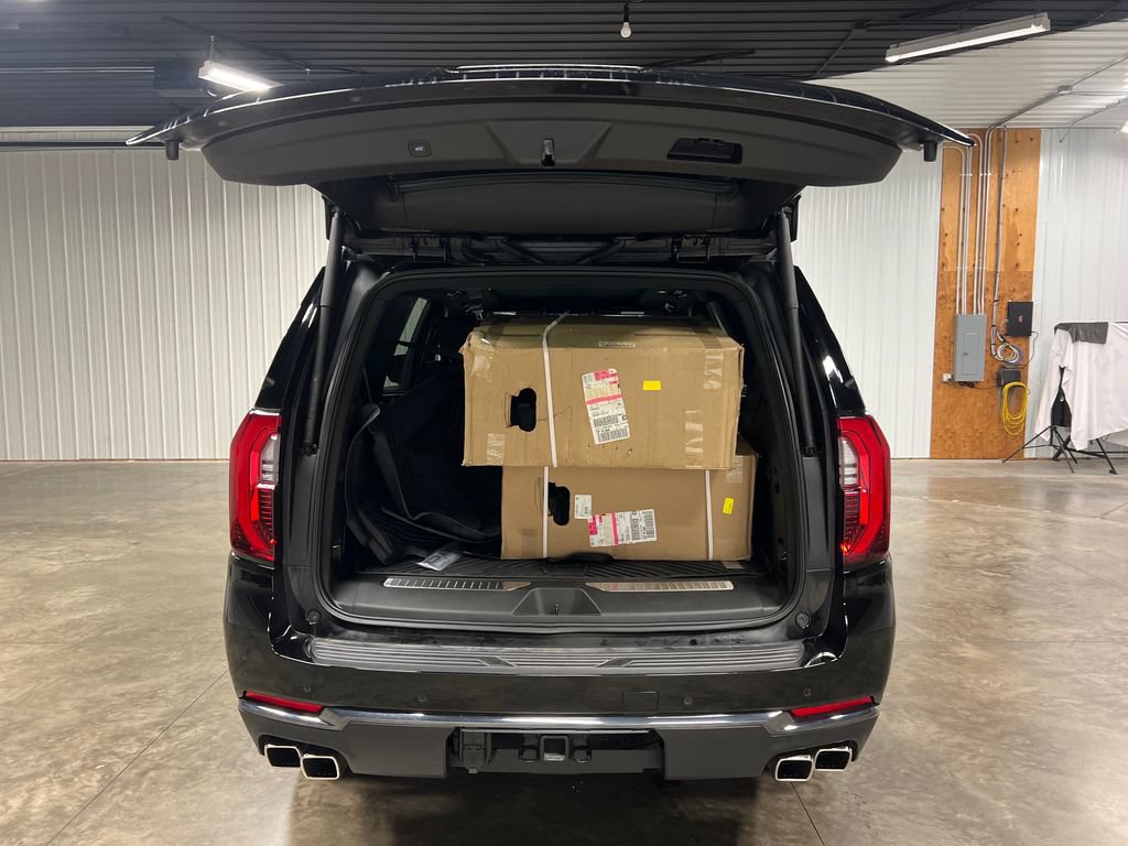 Certified 2026 GMC Yukon Denali Ultimate AWD/4WD image 12