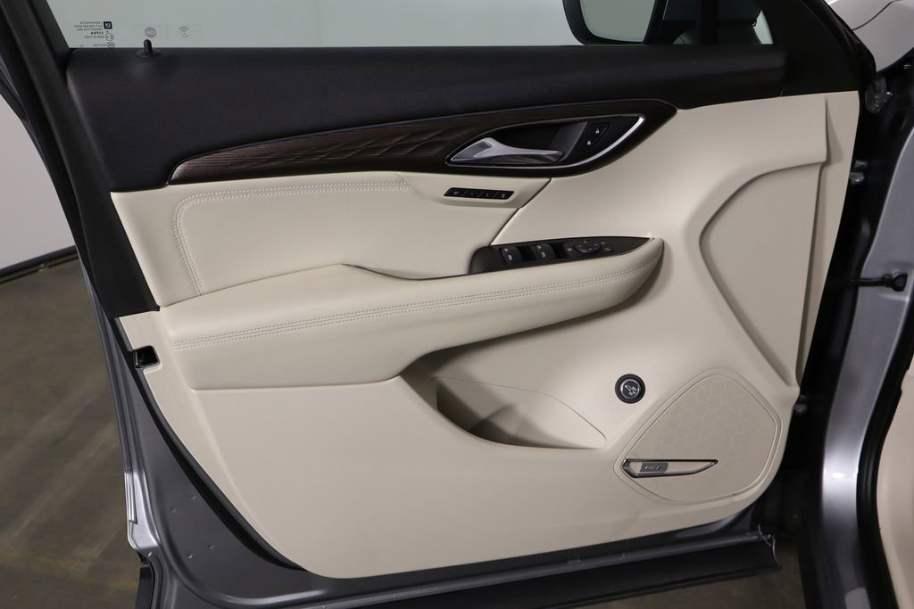 Used 2023 Buick Envision Avenir FWD image 19