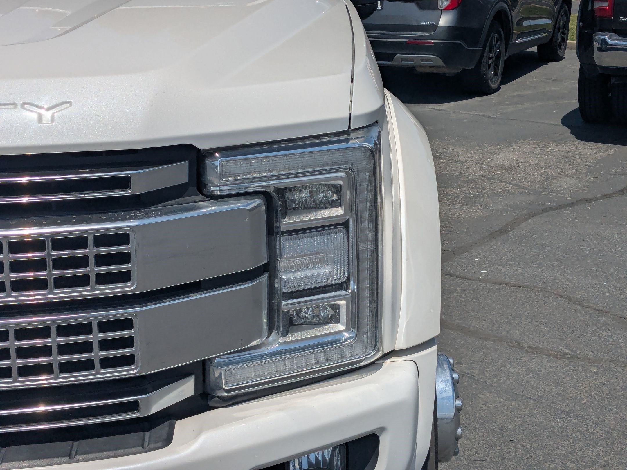 Used 2019 Ford F450 Platinum w/ Platinum Ultimate Package AWD/4WD image 13