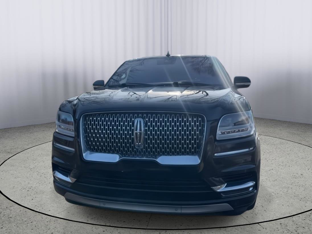 Used 2019 Lincoln Navigator Reserve image 2