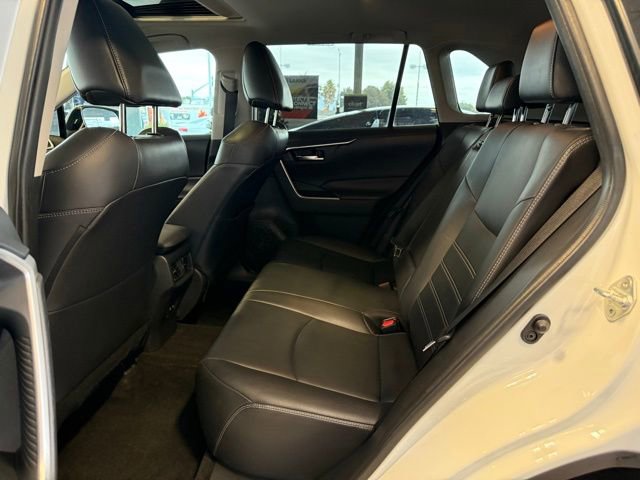 Used 2020 Toyota RAV4 XLE Premium image 21