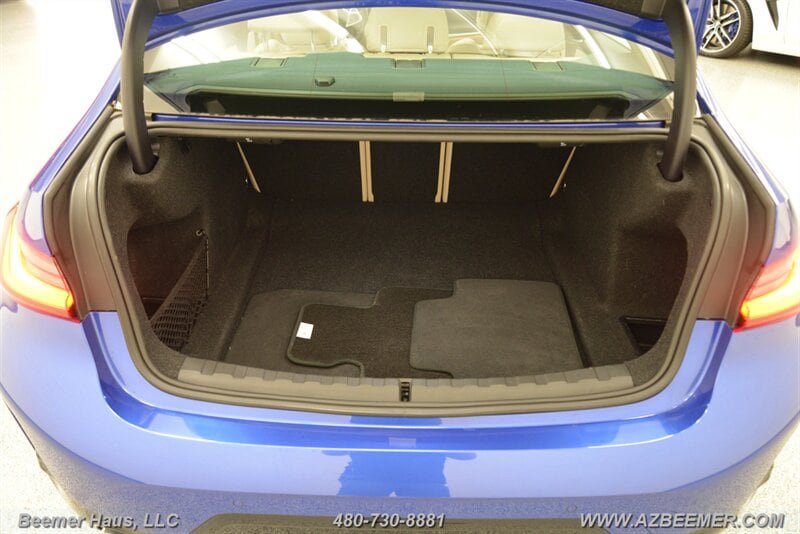 Used 2024 BMW 330i Sedan w/ M Sport Package RWD image 45