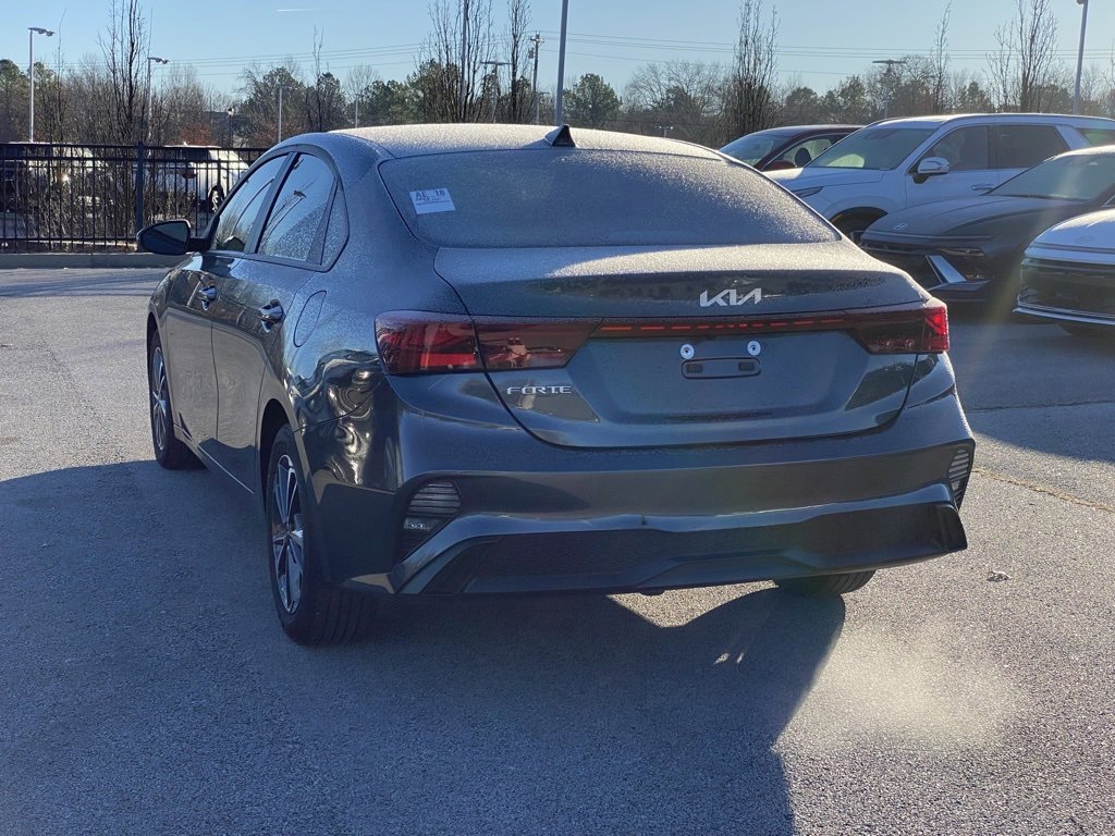 Used 2024 Kia Forte LXS w/ LXS Technology Package image 5