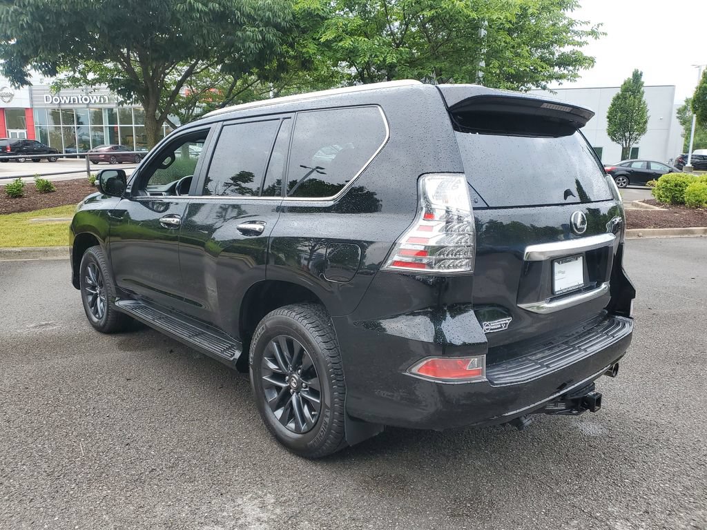 Used 2023 Lexus GX 460 Luxury w/ Accessory Package AWD/4WD image 3