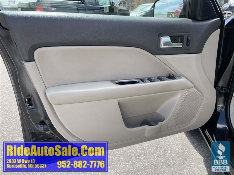 Used 2010 Ford Fusion SEL FWD image 9
