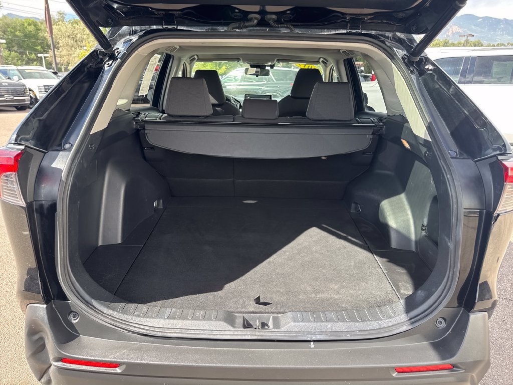 Used 2019 Toyota RAV4 XLE w/ Convenience Package AWD/4WD image 7