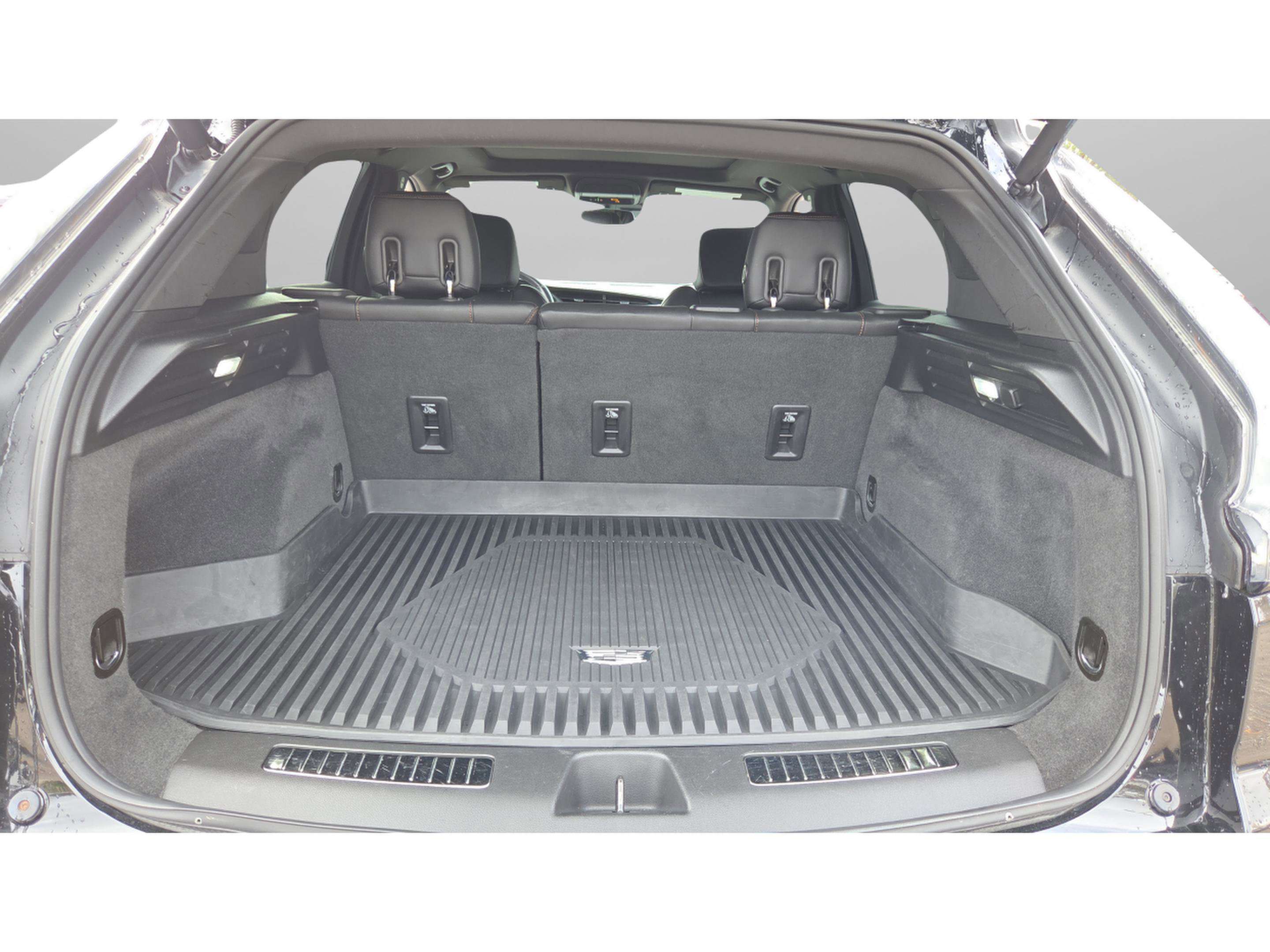 Used 2020 Cadillac XT4 Sport w/ Driver Awareness Package image 15