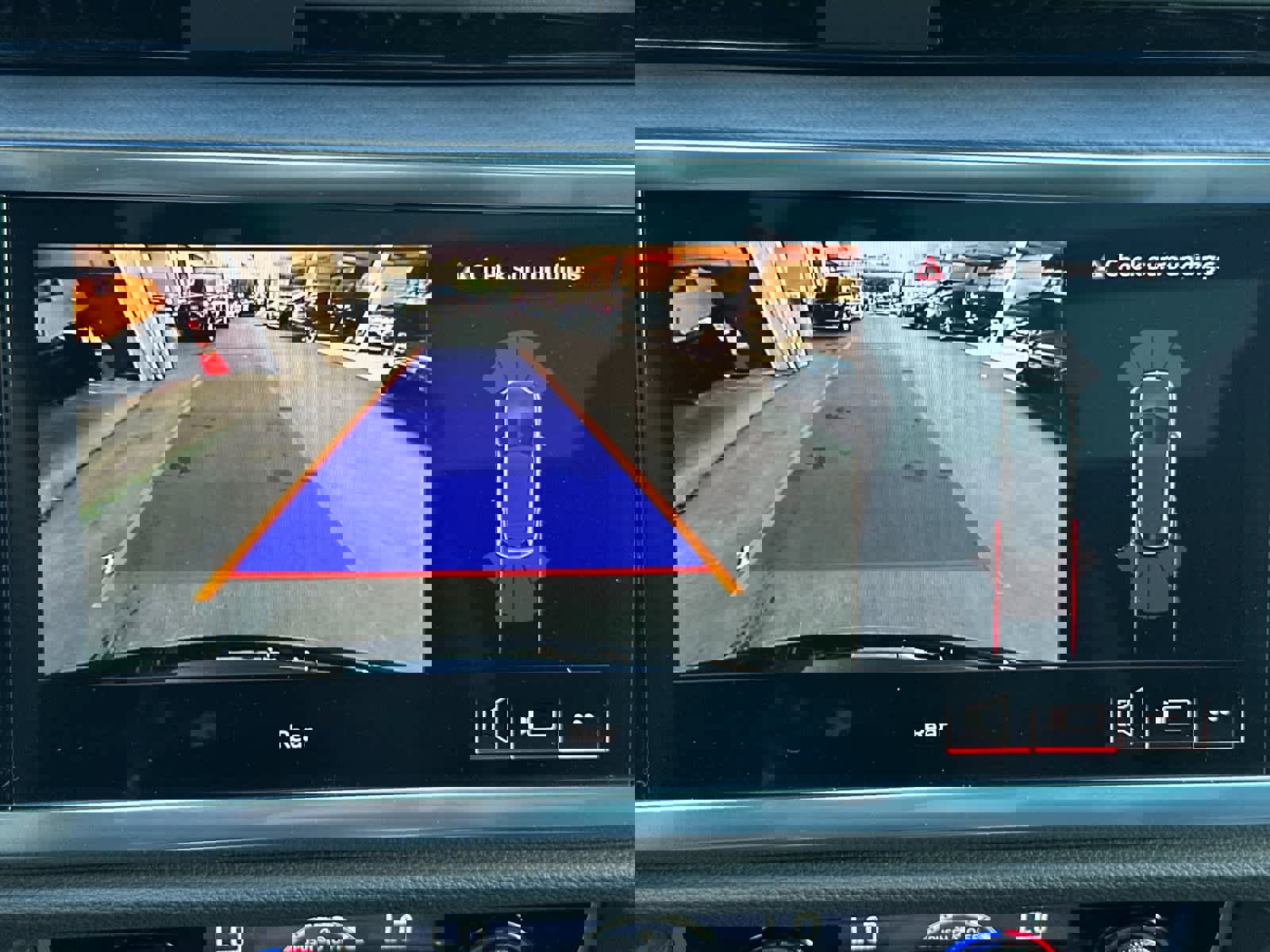 Used 2025 Audi Q3 2.0T Premium image 19