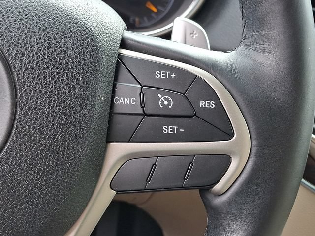 Used 2017 Jeep Grand Cherokee Limited AWD/4WD image 22