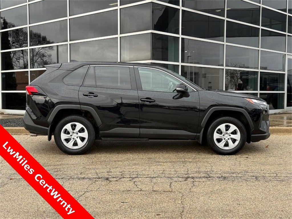 Used 2025 Toyota RAV4 LE video 2