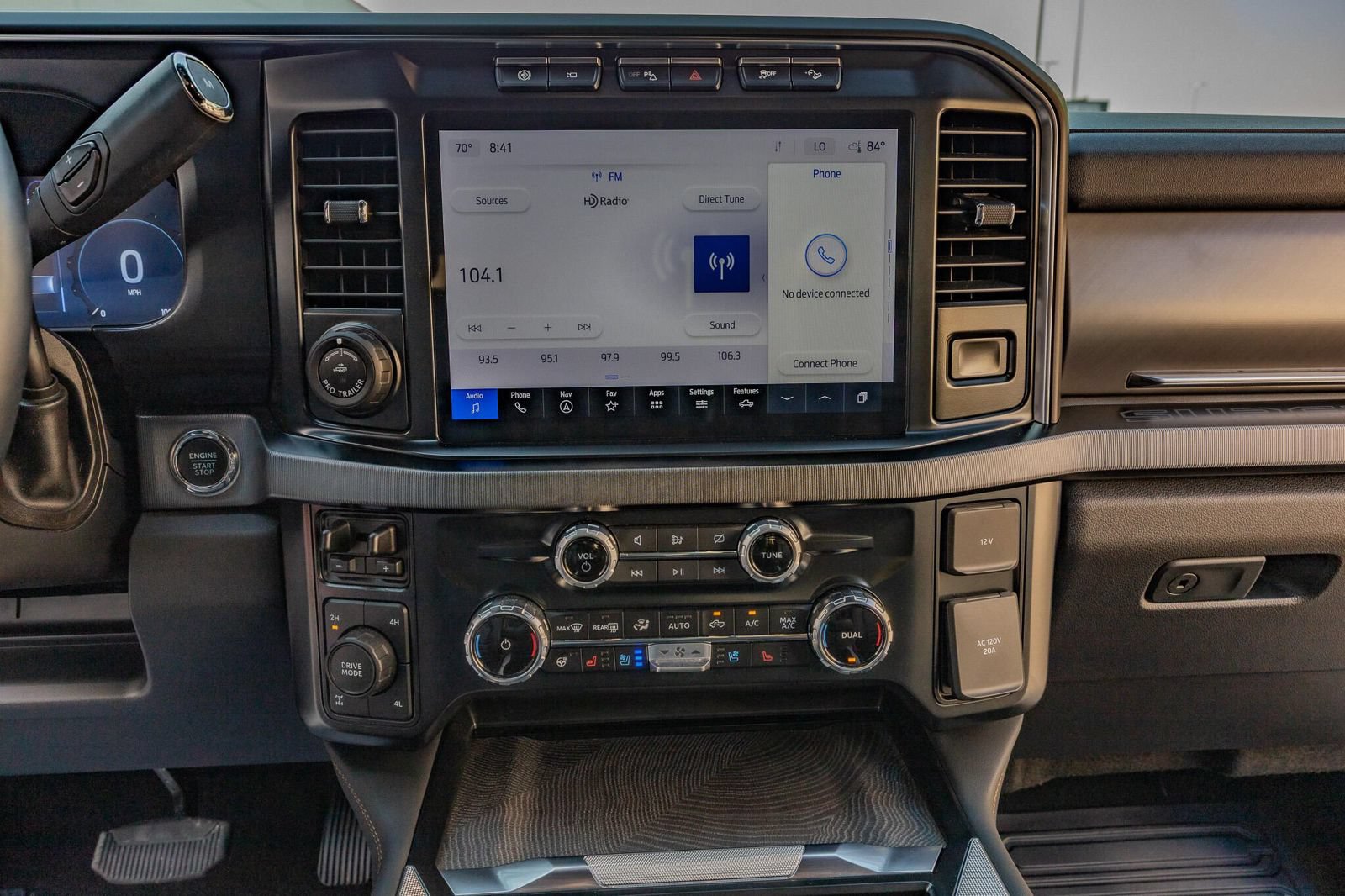 Used 2024 Ford F250 Platinum w/ FX4 Off-Road Package AWD/4WD image 25