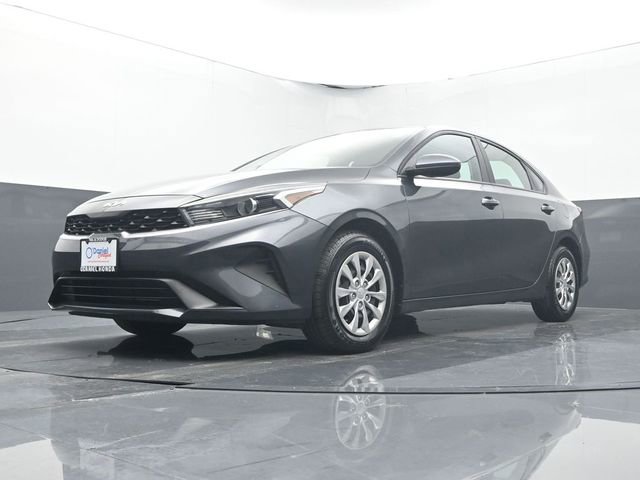 Used 2024 Kia Forte LX image 8