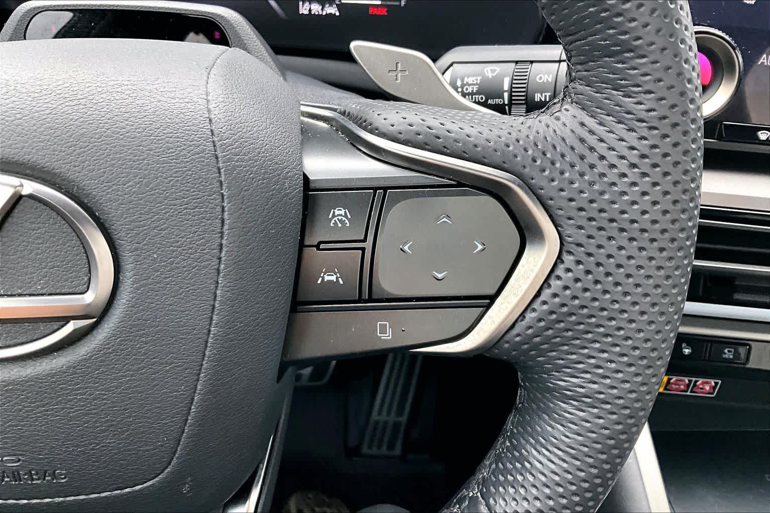 Used 2024 Lexus TX 500h AWD w/ Technology Package image 23