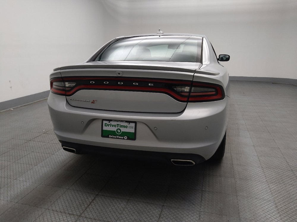 Used 2019 Dodge Charger SXT AWD/4WD image 7