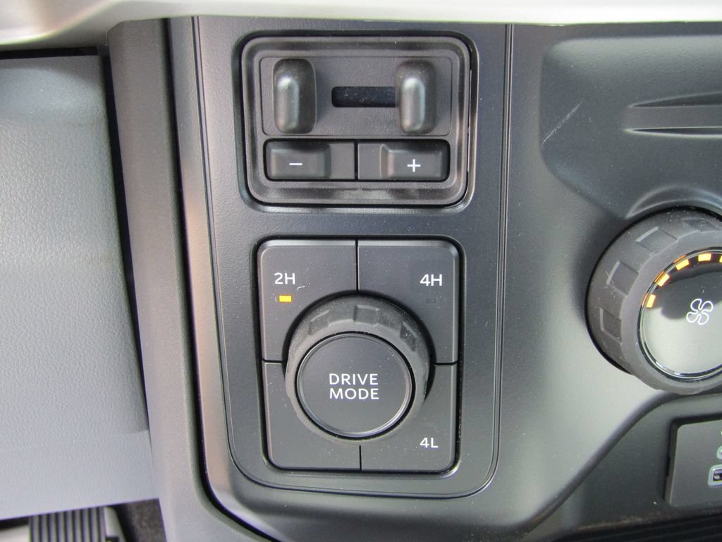 New 2026 Ford F550 4x4 Regular Cab Super Duty image 29