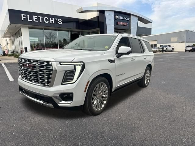 New 2026 GMC Yukon Denali w/ Sun & Power Step Package