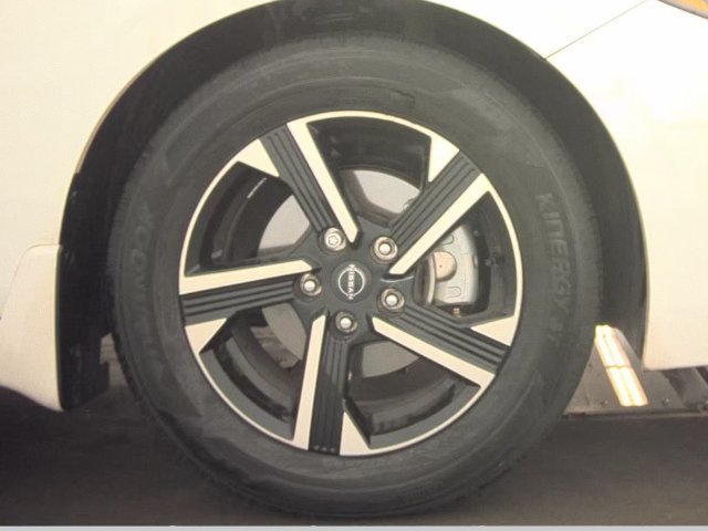 Used 2025 Nissan Sentra SV w/ All-Weather Package FWD image 7