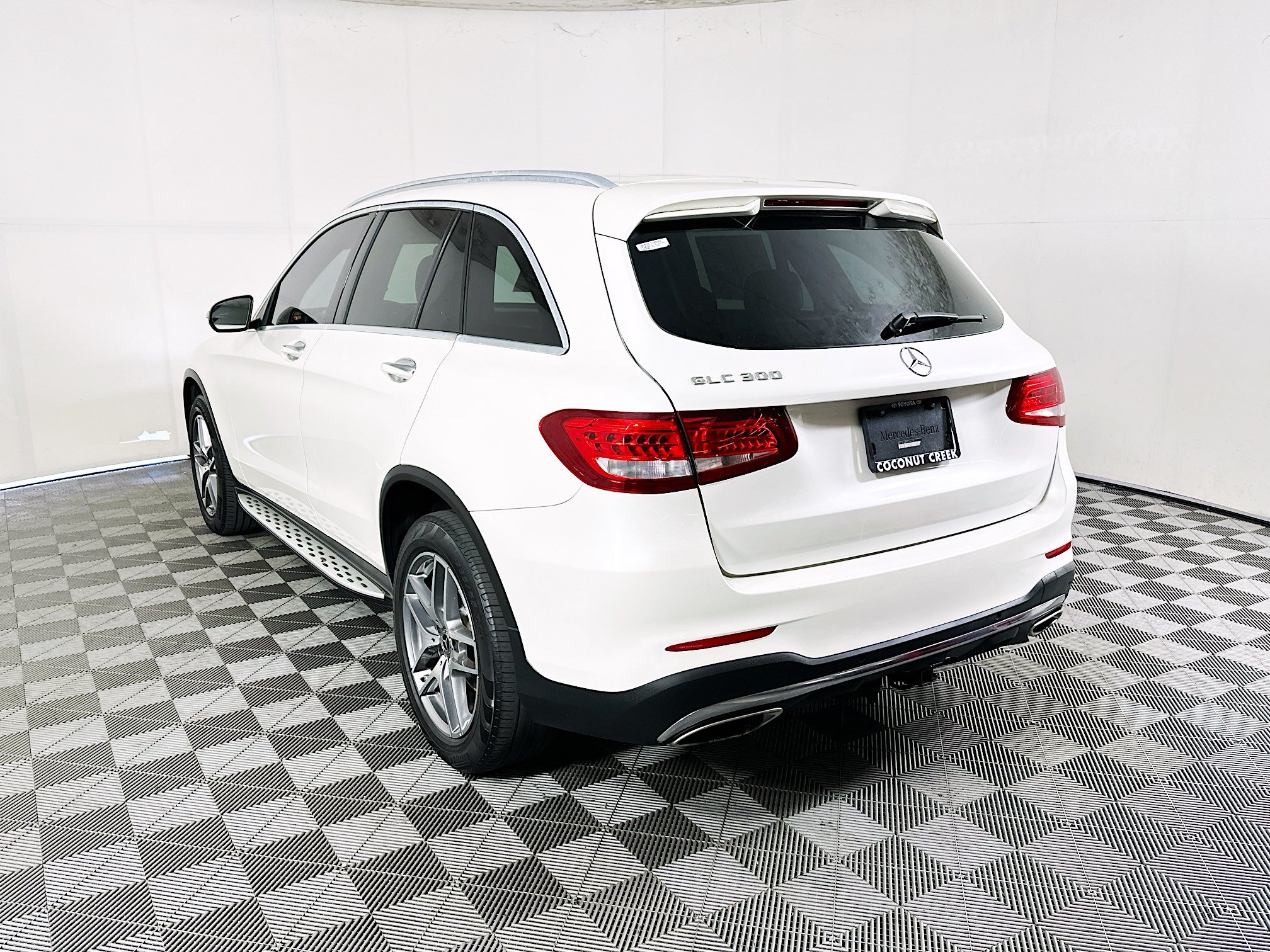 Used 2017 Mercedes-Benz GLC 300 image 5