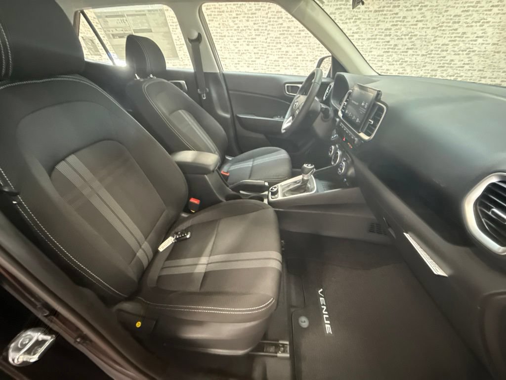 New 2026 Hyundai Venue SEL FWD image 12