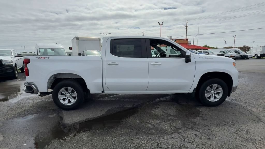 Used 2023 Chevrolet Silverado 1500 LT w/ Work Truck Package AWD/4WD image 9
