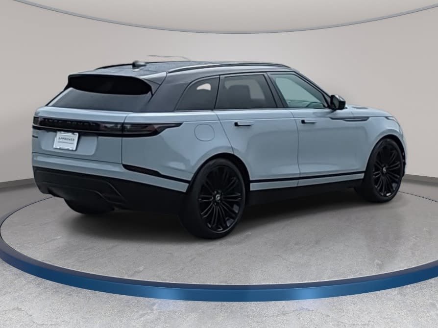 Used 2025 Land Rover Range Rover Velar Dynamic HSE AWD/4WD image 5