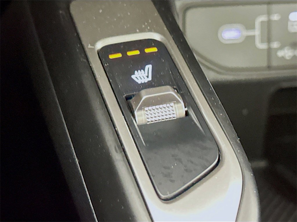 Certified 2025 Kia Sorento X-Line EX image 15